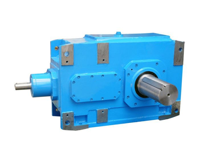 Gearmotor Helical uillinn ceart